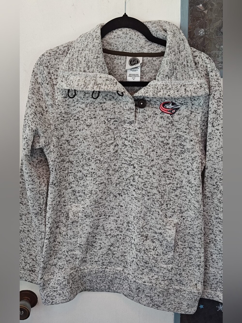 NHL Gray Speckled Pullover Hoodie with Columbus Blue Jackets Patch